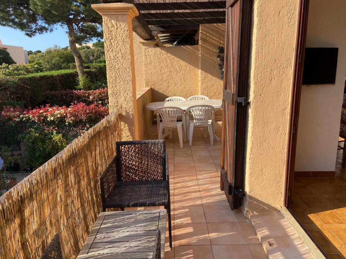 Appartement De Vacances Au Calme Absolu, Vue Mer. Saint Aygulf Luaran gambar